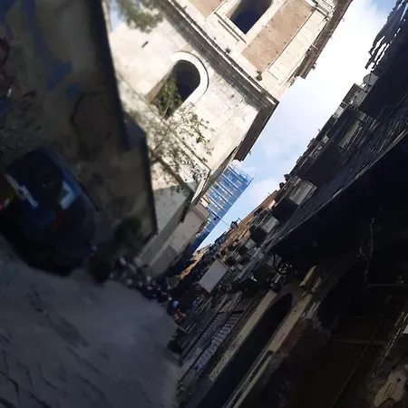 La Casa Di Flo نابولي